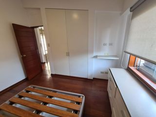 Foto 14 de Depa duplex en alquiler super iluminado de 2 dormitorios en San Isidro a 1 cuadra del Olivar