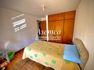 Foto 18 de ¡Ocasión! Surco, en Venta Casa Frente a Parque con Jardín y Terraza - 200 m²-  3 Pisos