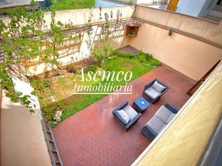 Foto 19 de ¡Ocasión! Surco, en Venta Casa Frente a Parque con Jardín y Terraza - 200 m²-  3 Pisos