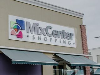 Foto 1 de En venta consultorio dental full equipado en Mix Center, Av. Leon Febres Cordero