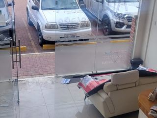 Foto 3 de En venta consultorio dental full equipado en Mix Center, Av. Leon Febres Cordero