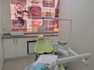 Foto 5 de En venta consultorio dental full equipado en Mix Center, Av. Leon Febres Cordero