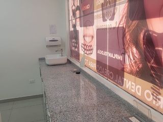 Foto 26 de En venta consultorio dental full equipado en Mix Center, Av. Leon Febres Cordero