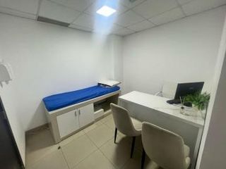 Foto 1 de Consultorio de venta en La Clínica Alcivar Torre 5