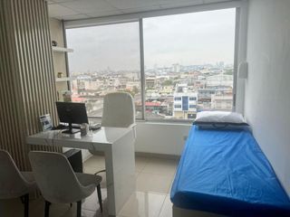 Foto 3 de Consultorio de venta en La Clínica Alcivar Torre 5