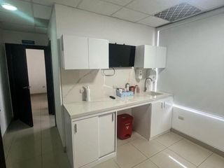 Foto 4 de Consultorio de venta en La Clínica Alcivar Torre 5