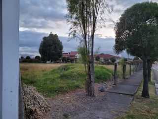 Foto 6 de Vendo Hermoso Terreno Esquinero en Bohíos de Jatumpamba