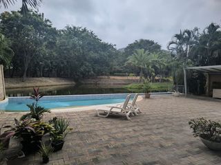 Foto 14 de VENTA LAGUNA CLUB - CASA 4 DORMITORIOS -ESTUDIO- SALA ESTAR- PÉRGOLA- PISCINA