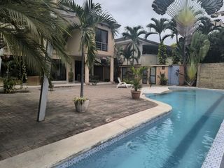 Foto 15 de VENTA LAGUNA CLUB - CASA 4 DORMITORIOS -ESTUDIO- SALA ESTAR- PÉRGOLA- PISCINA