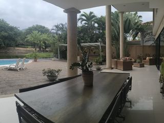 Foto 34 de VENTA LAGUNA CLUB - CASA 4 DORMITORIOS -ESTUDIO- SALA ESTAR- PÉRGOLA- PISCINA