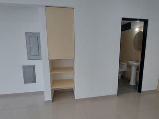 Foto 5 de SE ALQUILA OFICINA EN MIRAFLORES