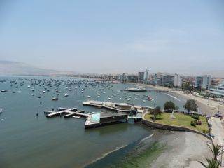Foto 2 de Se Alquila lindo dpto frente al mar. Malecón San Martin