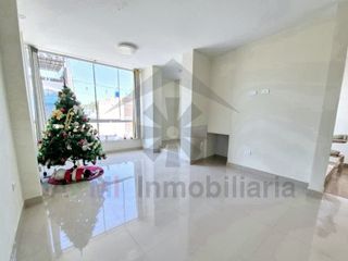 Foto 1 de REMATE DE CASA EN URBANIZACIÓN LA ARBOLEDA AL FRENTE DE LA UNIVERSIDAD SIPÁN