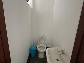 Foto 7 de ALQUILO DEPARTAMENTO EN AV. AMERICA PARA OFICINAS O COMERCIO – LAS QUINTANAS-TRUJILLO