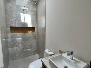 Foto 13 de CASA MODERNA POR ESTRENAR EN CUMBAYÁ. SECTOR SANTA INÉS. VÍA PILLAGUA.
