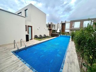 Foto 16 de CASA MODERNA POR ESTRENAR EN CUMBAYÁ. SECTOR SANTA INÉS. VÍA PILLAGUA.