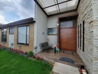 Foto 1 de VENTA CASA CAMPESTRE EXCLUSIVA CONJUNTO CERRADO CAJICA , LA VIRGEN