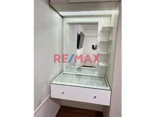Foto 13 de Se Alquila Hermoso Departamento Amoblado En El Golf98.60M2+ Cochera Independiente 14M2-$1550