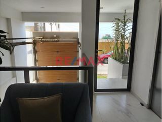 Foto 3 de Se Alquila Hermoso Departamento Amoblado En El Golf98.60M2+ Cochera Independiente 14M2-$1550
