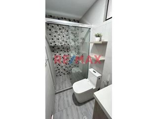 Foto 15 de Se Alquila Hermoso Departamento Amoblado En El Golf98.60M2+ Cochera Independiente 14M2-$1550