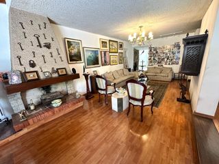 Foto 5 de Venta de Casa Frente a Parque en La Molina (cerca de Unife)