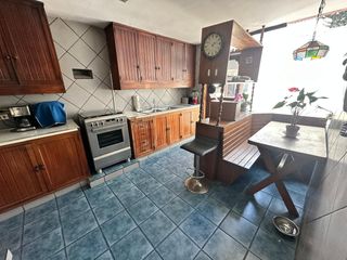 Foto 12 de Venta de Casa Frente a Parque en La Molina (cerca de Unife)