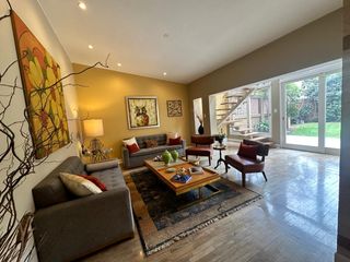 Foto 7 de Venta de Hermosa Casa en Urbanización Los Alamos, cerca de UPC, Esan, Surco
