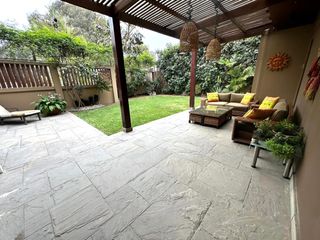 Foto 2 de Venta de Hermosa Casa en Urbanización Los Alamos, cerca de UPC, Esan, Surco
