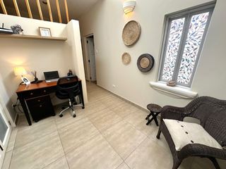 Foto 13 de Venta de Hermosa Casa en Urbanización Los Alamos, cerca de UPC, Esan, Surco