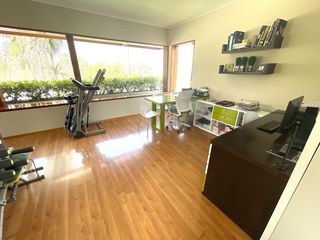 Foto 28 de Venta de hermosa casa con terraza con bbq, piscina temperada, cava y bar en La Planicie, La Molina