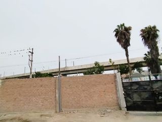Foto 4 de AMPLIO TERRENO COMERCIAL EN AVENIDA