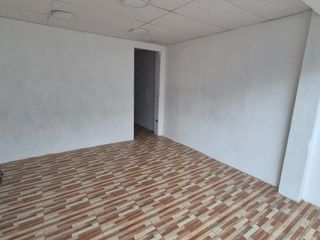 Foto 2 de Local Comercial en Alquiler en La Alborada, Calle Principal, 1 Baño, Norte de Guayaquil.