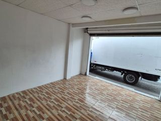 Foto 6 de Local Comercial en Alquiler en La Alborada, Calle Principal, 1 Baño, Norte de Guayaquil.