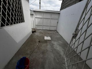 Foto 5 de casa de venta en manta zona norte dentro urbaniza