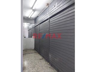 Foto 2 de En Venta Local Comercial De 18M2 En Galeria Guizado Gamarra