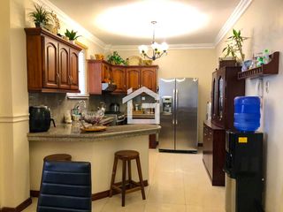 Foto 5 de Casa En Alquiler en las Crucitas, Machala