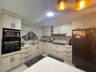 Foto 3 de Venta de casa unifamiliar- Ubicada en Ricaurte- Cuenca
