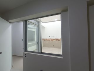 Foto 7 de Más cerca de todo: departamento con acabados de lujo en zona accesible.