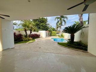 Foto 1 de Casa de Renta en Laguna Club, Guayaquil