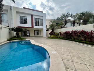 Foto 3 de Casa de Renta en Laguna Club, Guayaquil