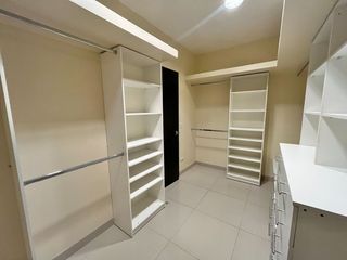 Foto 10 de Casa de Renta en Laguna Club, Guayaquil