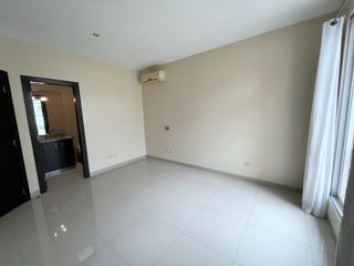 Foto 16 de Casa de Renta en Laguna Club, Guayaquil