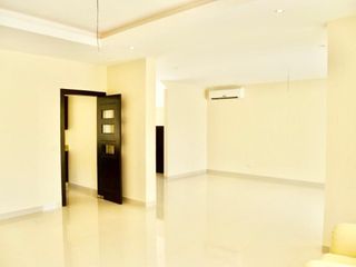 Foto 4 de Casa de Renta en Laguna Club, Guayaquil