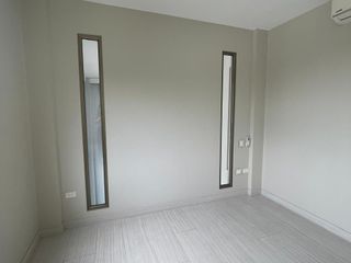 Foto 7 de SE ALQUILA DEPARTAMENTO DE LUJO TIPO LOFT EN LOS OLIVOS LOS CEIBOS