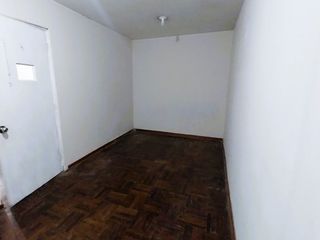 Foto 7 de GRAN OPORTUNIDAD VENDO FLAT 2DO PISO  CUADRA 2 DE LA BRASIL