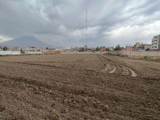 Foto 3 de Terreno Urbano en venta en Arequipa - Av. Daniel Alcides Carrion