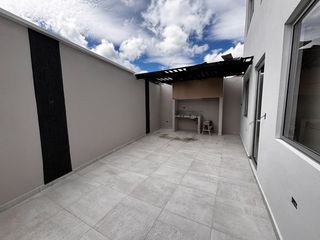 Foto 5 de Casas de Venta en Cuenca Ecuador  Casas con Departamentos