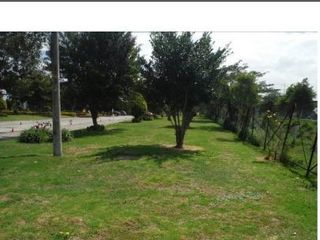Foto 15 de Lote con instalaciones sociales y deportivas Piscinas, Canchas de tenis, Bolos, Restaurante, Cafeteria