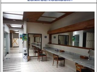 Foto 79 de Lote con instalaciones sociales y deportivas Piscinas, Canchas de tenis, Bolos, Restaurante, Cafeteria