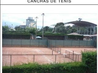 Foto 106 de Lote con instalaciones sociales y deportivas Piscinas, Canchas de tenis, Bolos, Restaurante, Cafeteria